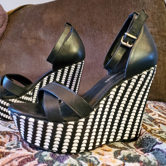 Pour La Victoire Bonita wedges - Picture 2 of 5